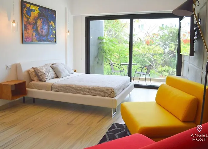 Apartament W Rooftop Pool, Coco Steps